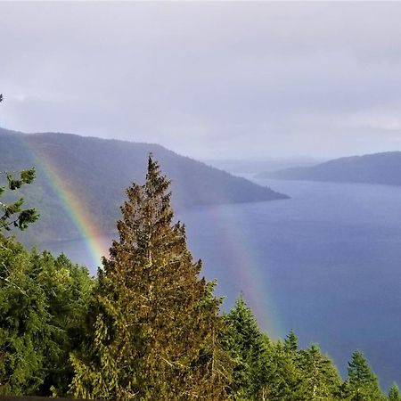 Moon Water Lodge Malahat Kültér fotó