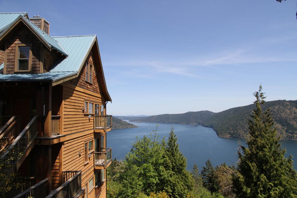 Moon Water Lodge Malahat Kültér fotó