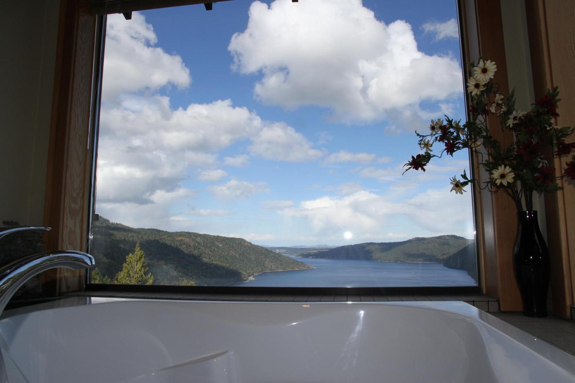 Moon Water Lodge Malahat Szoba fotó