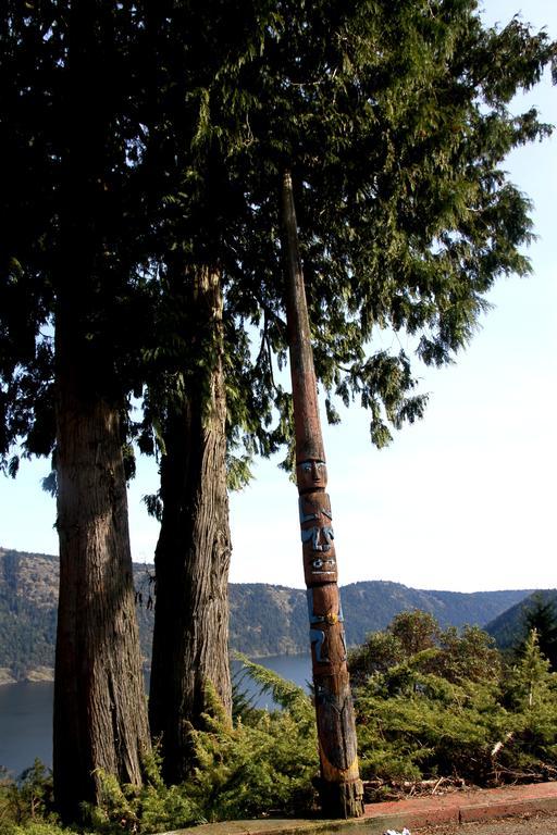 Moon Water Lodge Malahat Kültér fotó